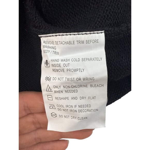 Victoria Jones Women’s Christmas Sweater M Black Embroidered Floral Cardigan - Picture 6 of 7